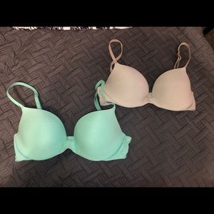 34C VS/PINK SET OF 2🔺🔺🔺